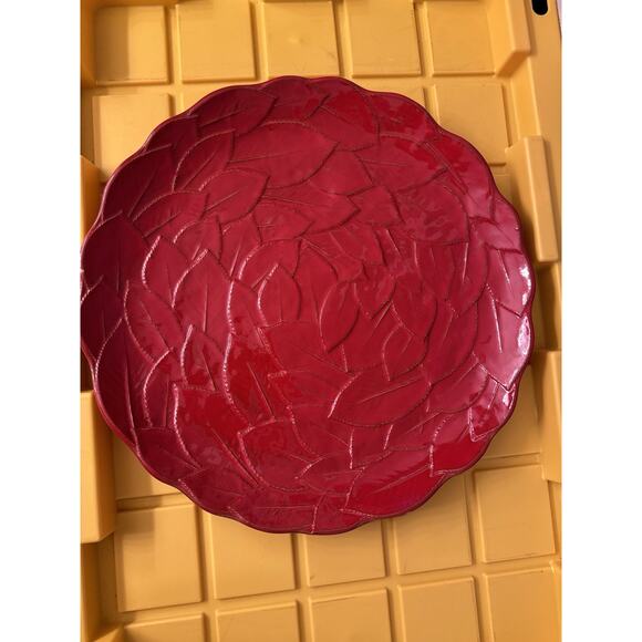 Red Ceramic Leaf Detail Plate Decorative Serving Homeware Made in Italy - Picture 1 of 9